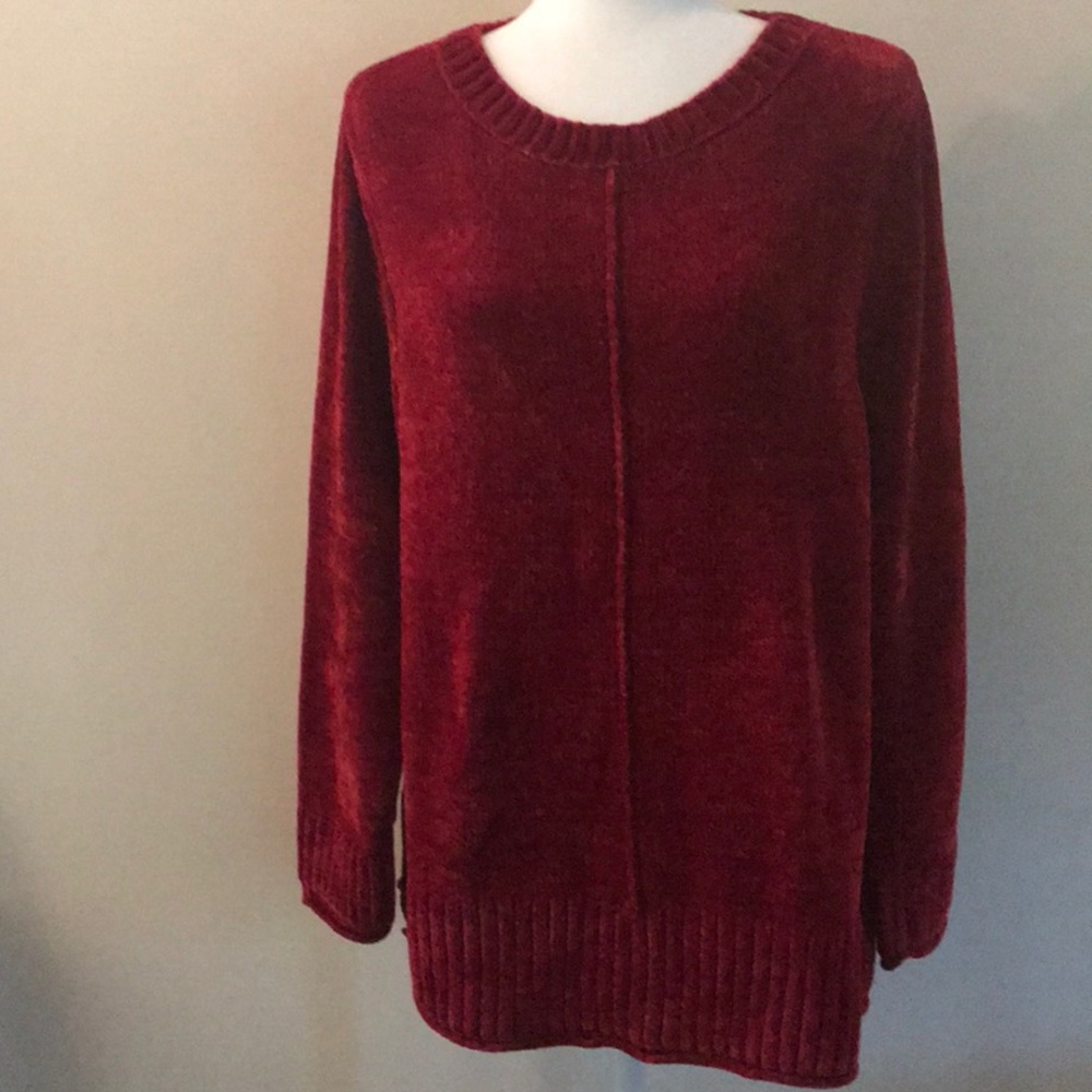 Women’s XL Cranberry Red Long Sleeve Sweater